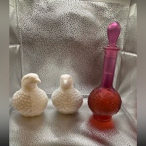 Vintage Avon Lot The Partridge Milk White Glass Set Of 2 & Purple Decanter‎